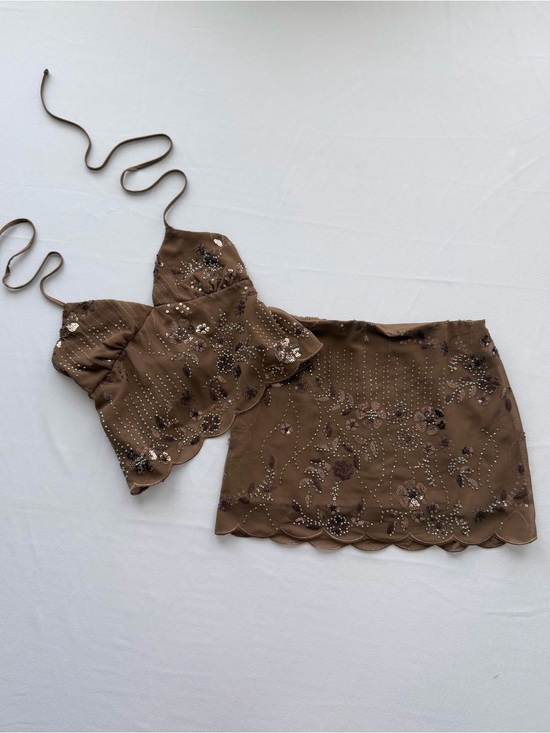 Dresses & Skirts - Thirty One Brown Beaded Sequin Floral Cami &
Mini Skirt Set Size S